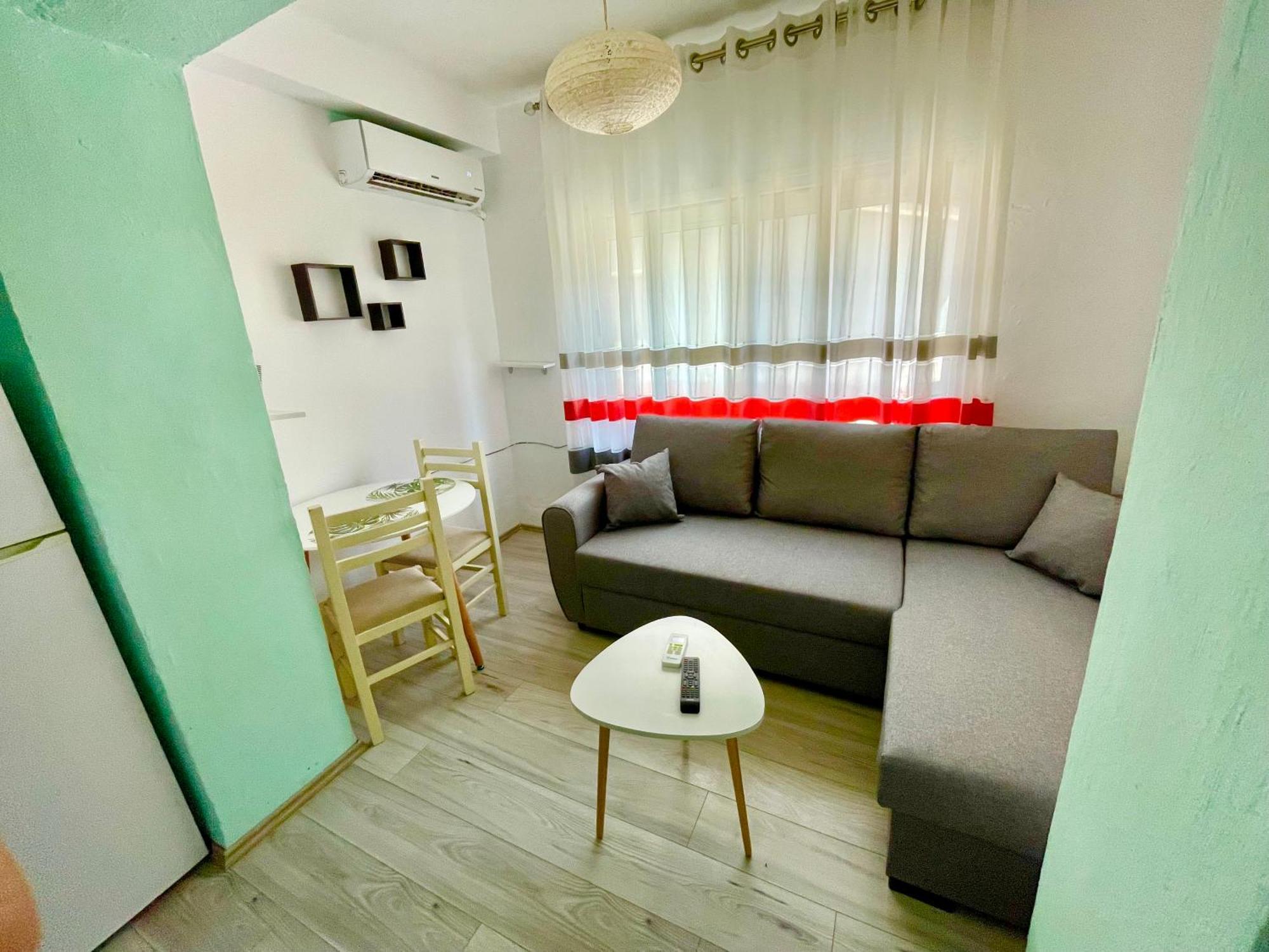 Superb Studio Apartment Near To The City Center Tirana Exterior foto